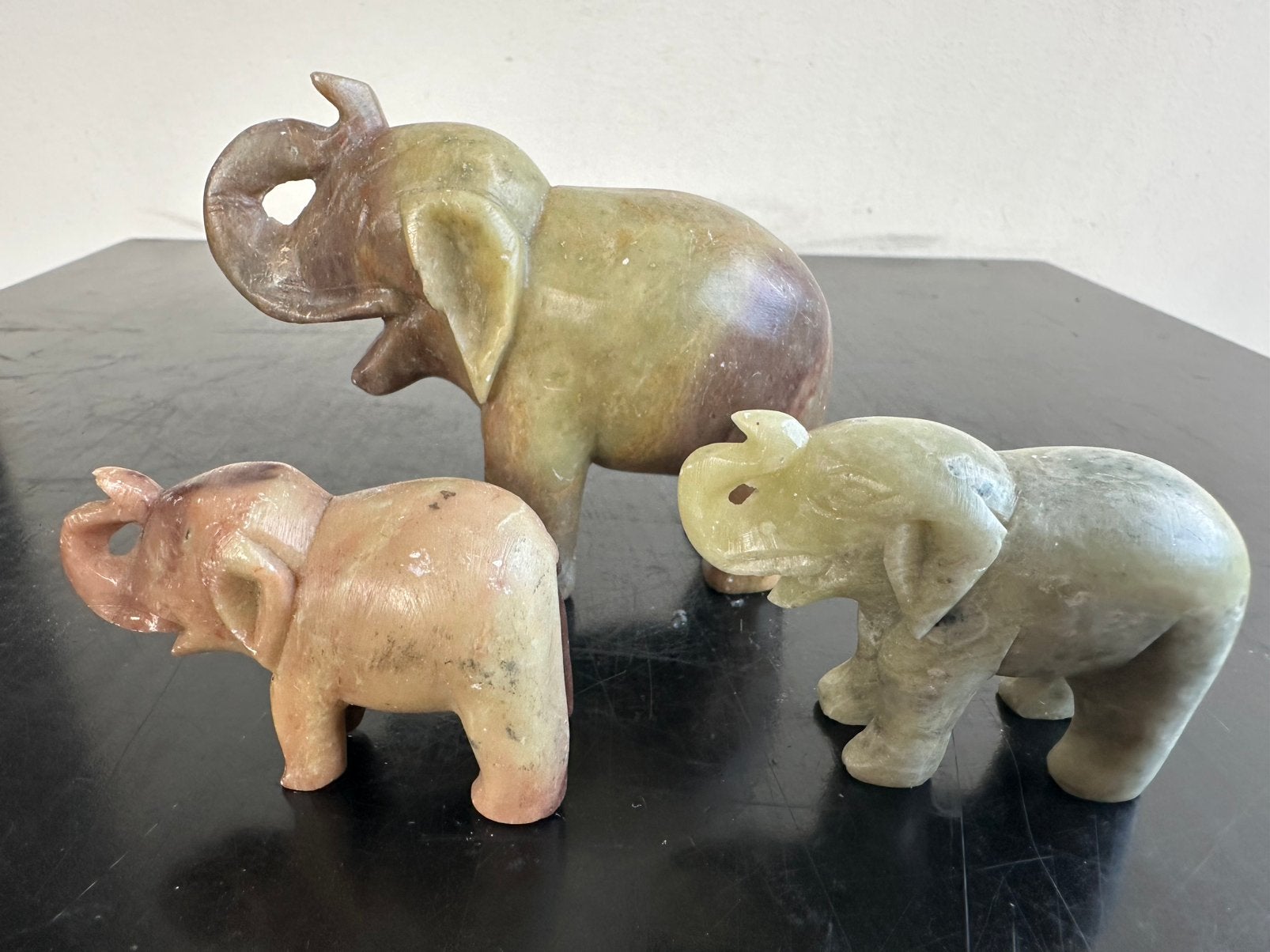 Oud chinees  speksteen Olifant beeldjes 1 koop  H 4/7.5cm, Ophalen of Verzenden