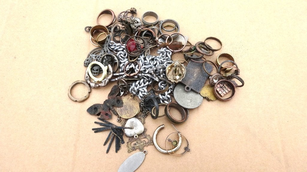 Lot sieraden: Bodem/strandvondsten, Sieraden, Tassen en Uiterlijk, Ringen, Overige materialen, Gebruikt, Overige kleuren, Ophalen of Verzenden