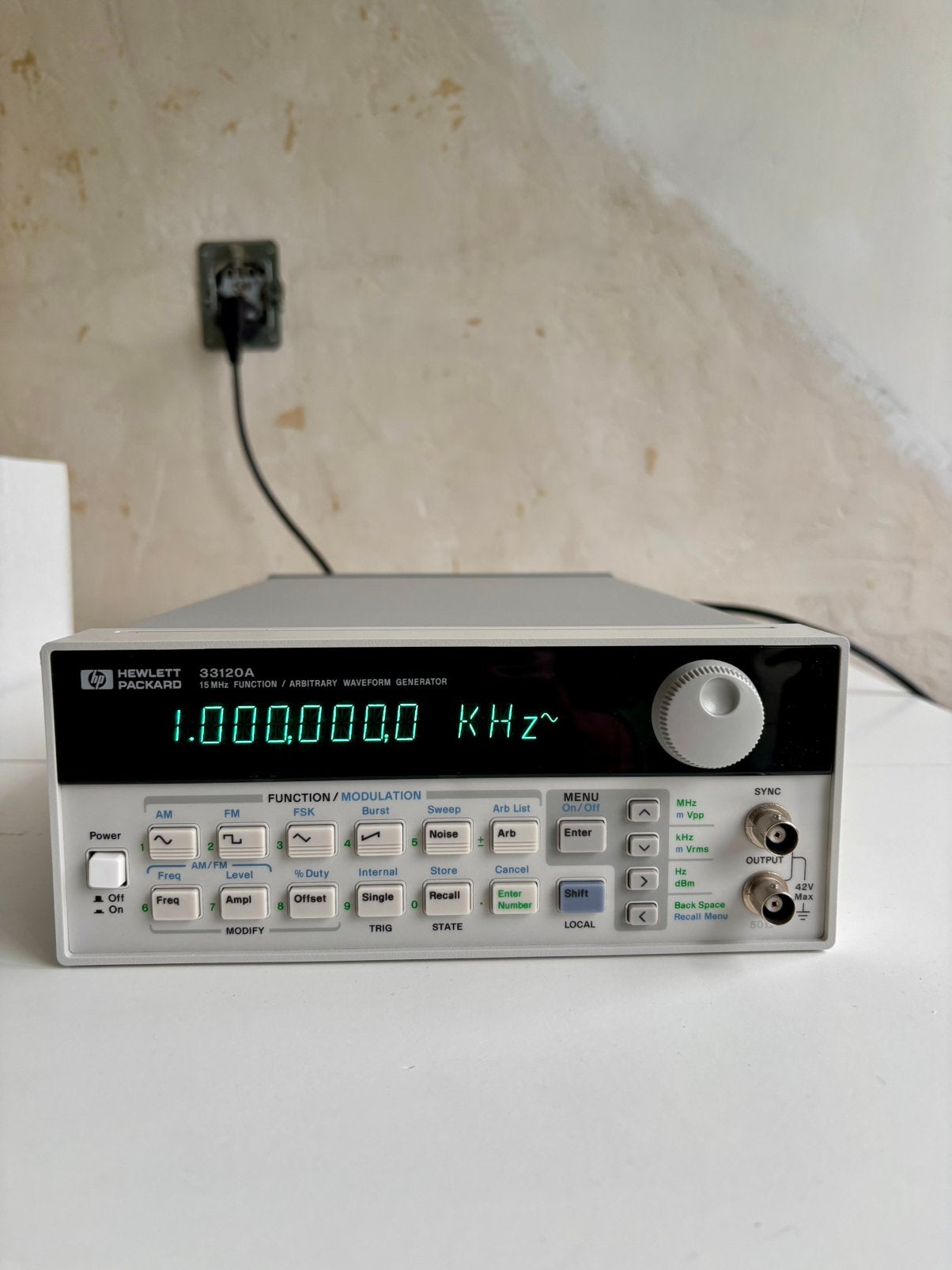 HP 33120A functie/signal generator, Doe-het-zelf en Verbouw, Ophalen of Verzenden, Zo goed als nieuw, Overige meters