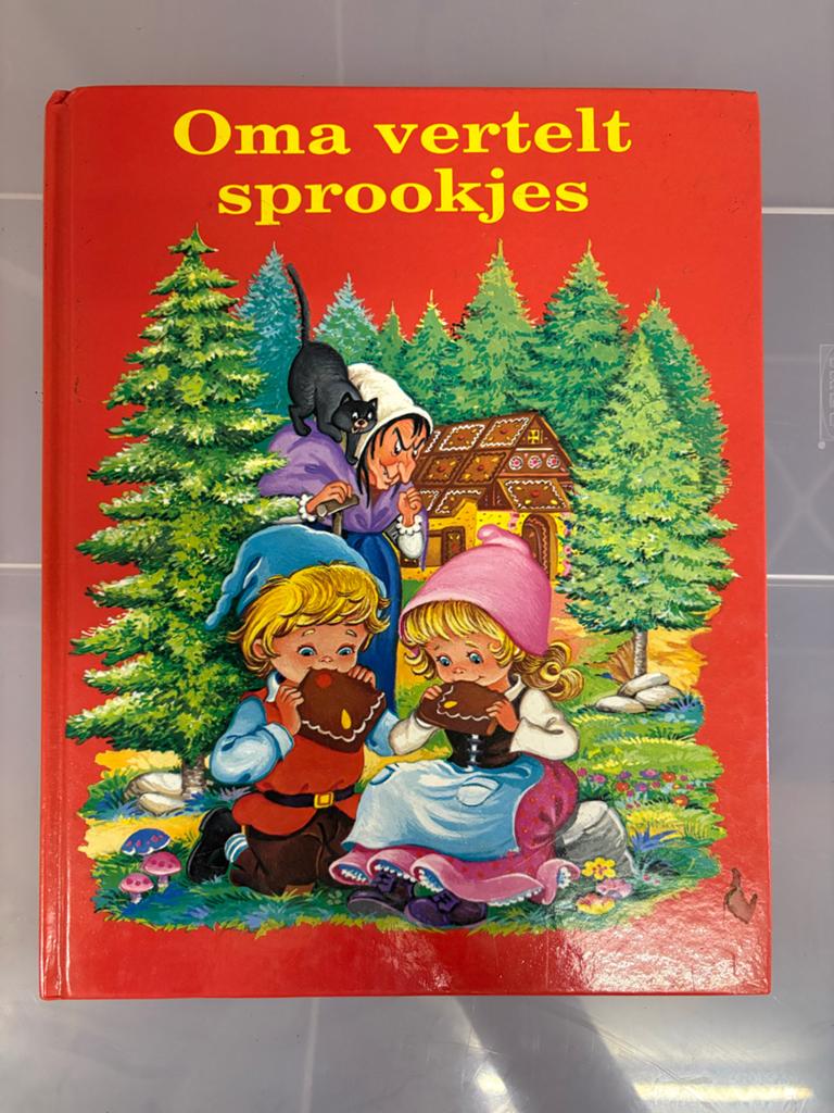 Oma vertelt sprookjes - Klassieke verhalen voor kinderen, Boeken, Ophalen of Verzenden, Gelezen