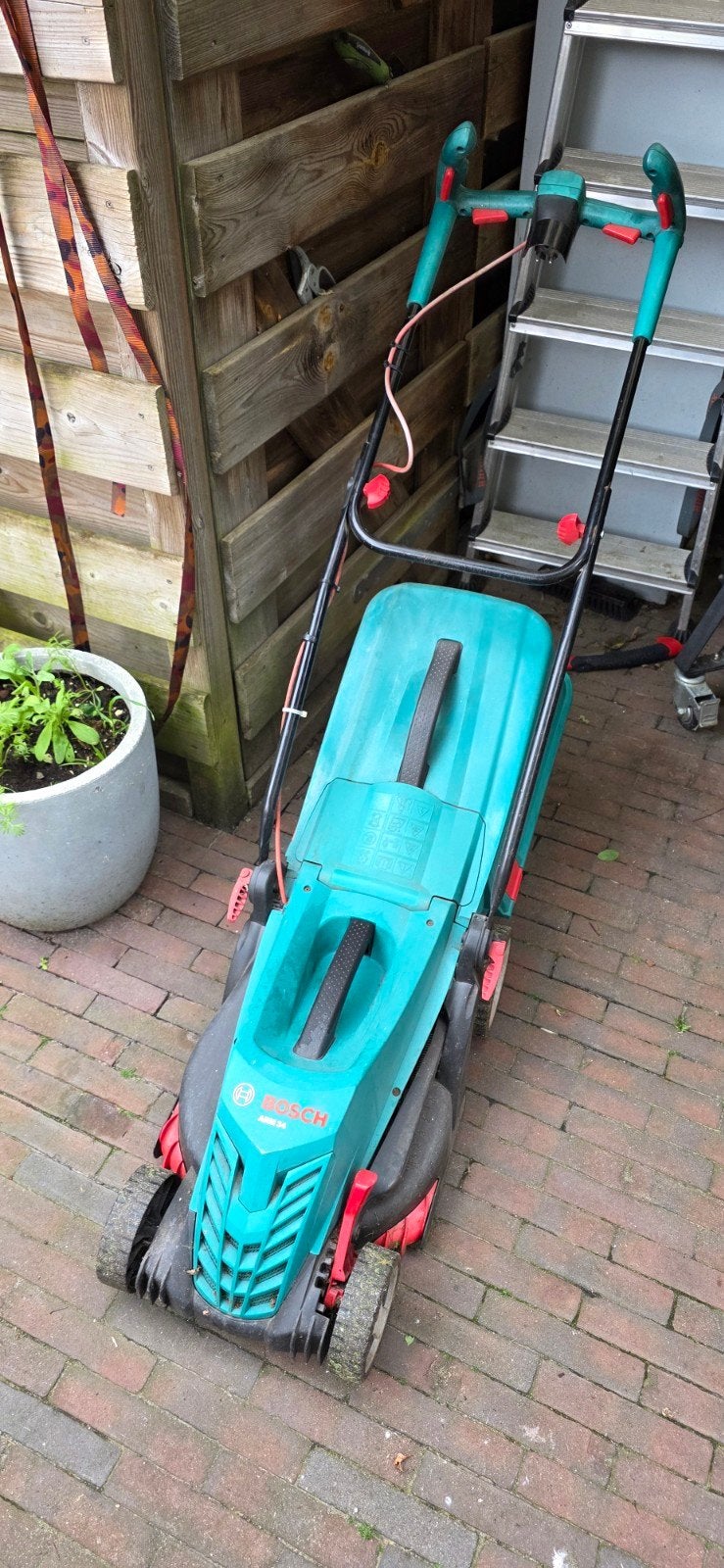 Bosch ARM34 grasmaaier, Ophalen of Verzenden, Gebruikt