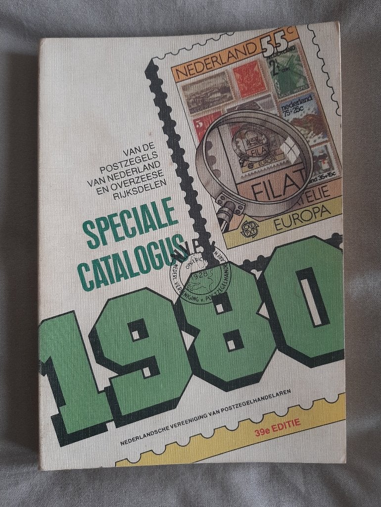 Postzegelcatalogus Nvph Nederland Overzeese Rijksdelen 1980, Postzegels en Munten, Postzegels | Toebehoren, Ophalen, Catalogus