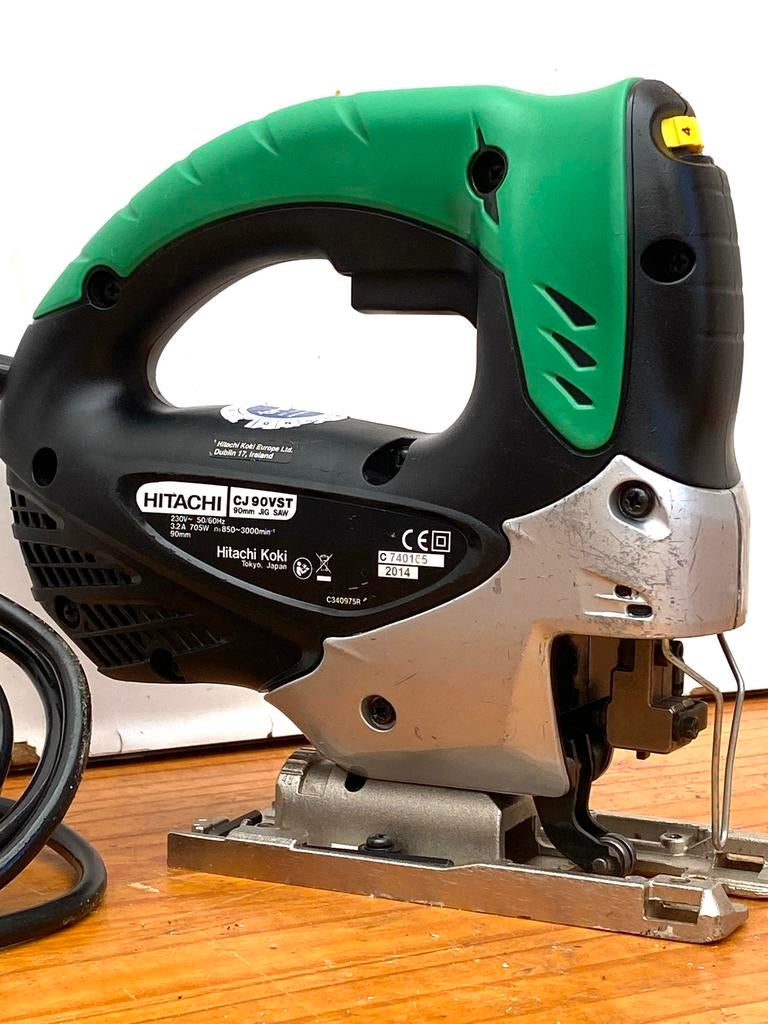 HITACHI CJ 90 VST Decoupeerzaag - Krachtig en Betrouwbaar, Gebruikt, 600 tot 1200 watt, Ophalen of Verzenden, Decoupeerzaag