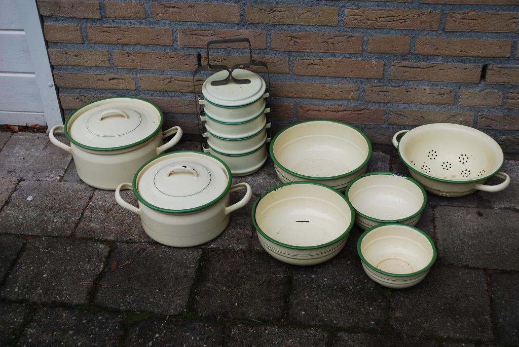 Vintage Emaillen pannen en schalen, Antiek en Kunst, Antiek | Emaille, Ophalen of Verzenden