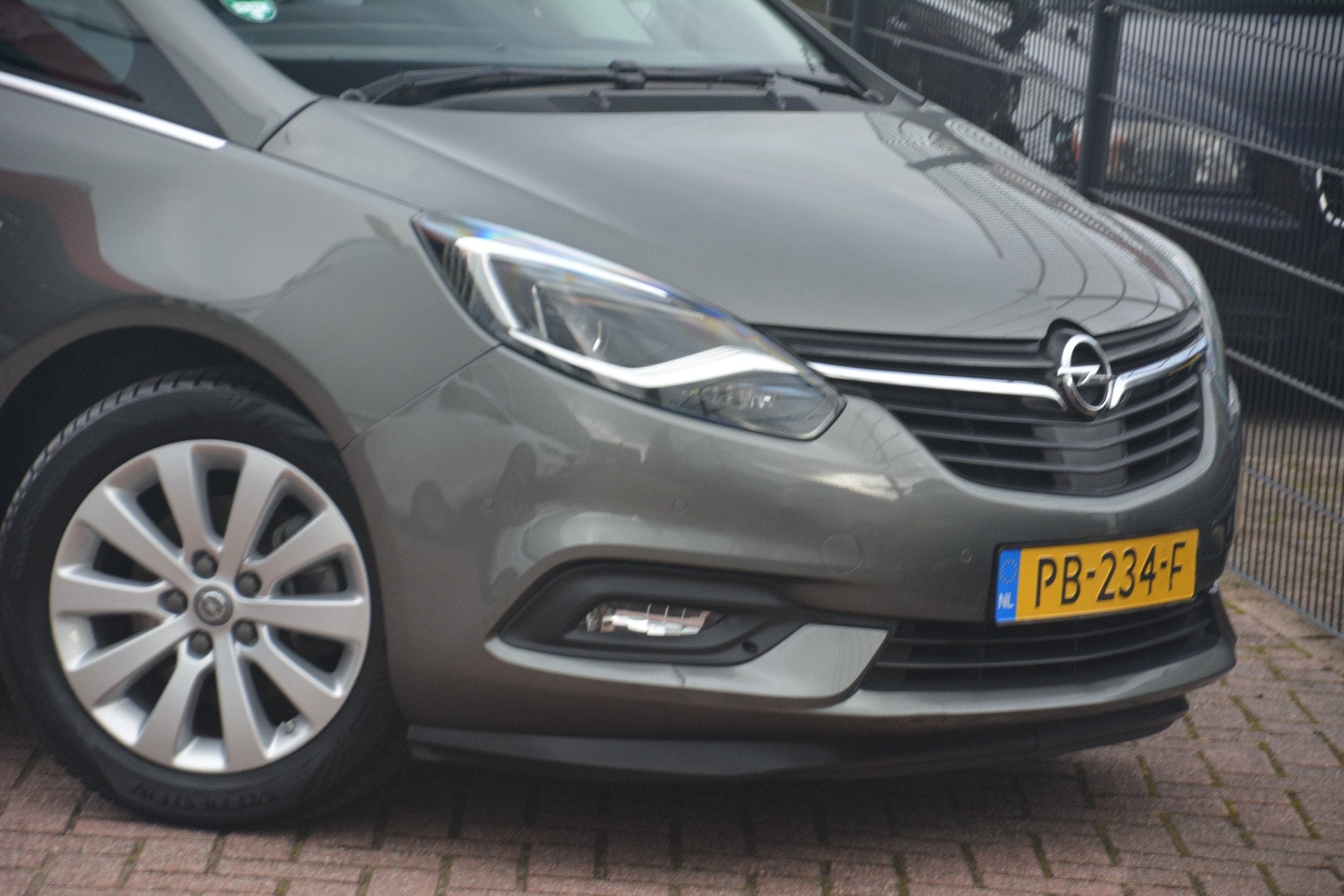 Opel Zafira 1.4 Turbo Business Executive 7p. | Automaat | Na, 15 km/l, Euro 6, 4 cilinders, Bedrijf