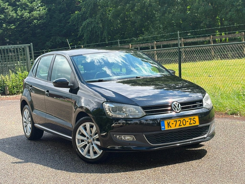 Volkswagen Polo 1.2 TSI R-Line Edition /Automaat/Xenon/, Euro 5, 4 cilinders, Zwart, 19 km/l