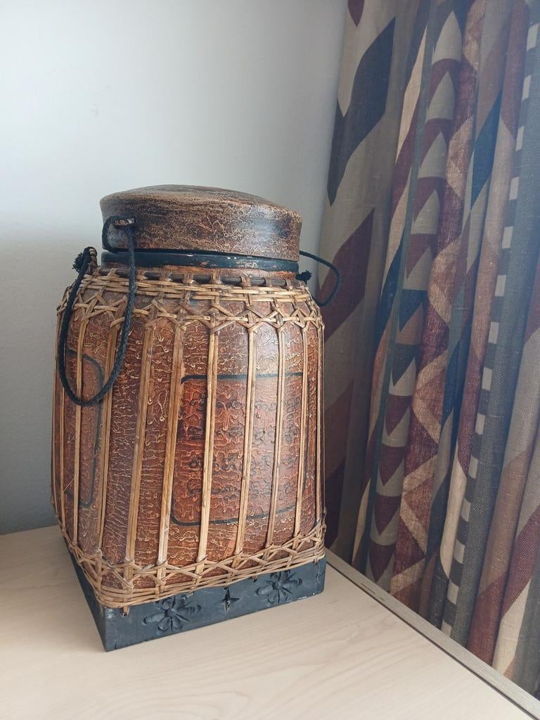 Vintage Birmese gelakte bamboe rijstmand met deksel, Huis en Inrichting, Ophalen of Verzenden, Zo goed als nieuw