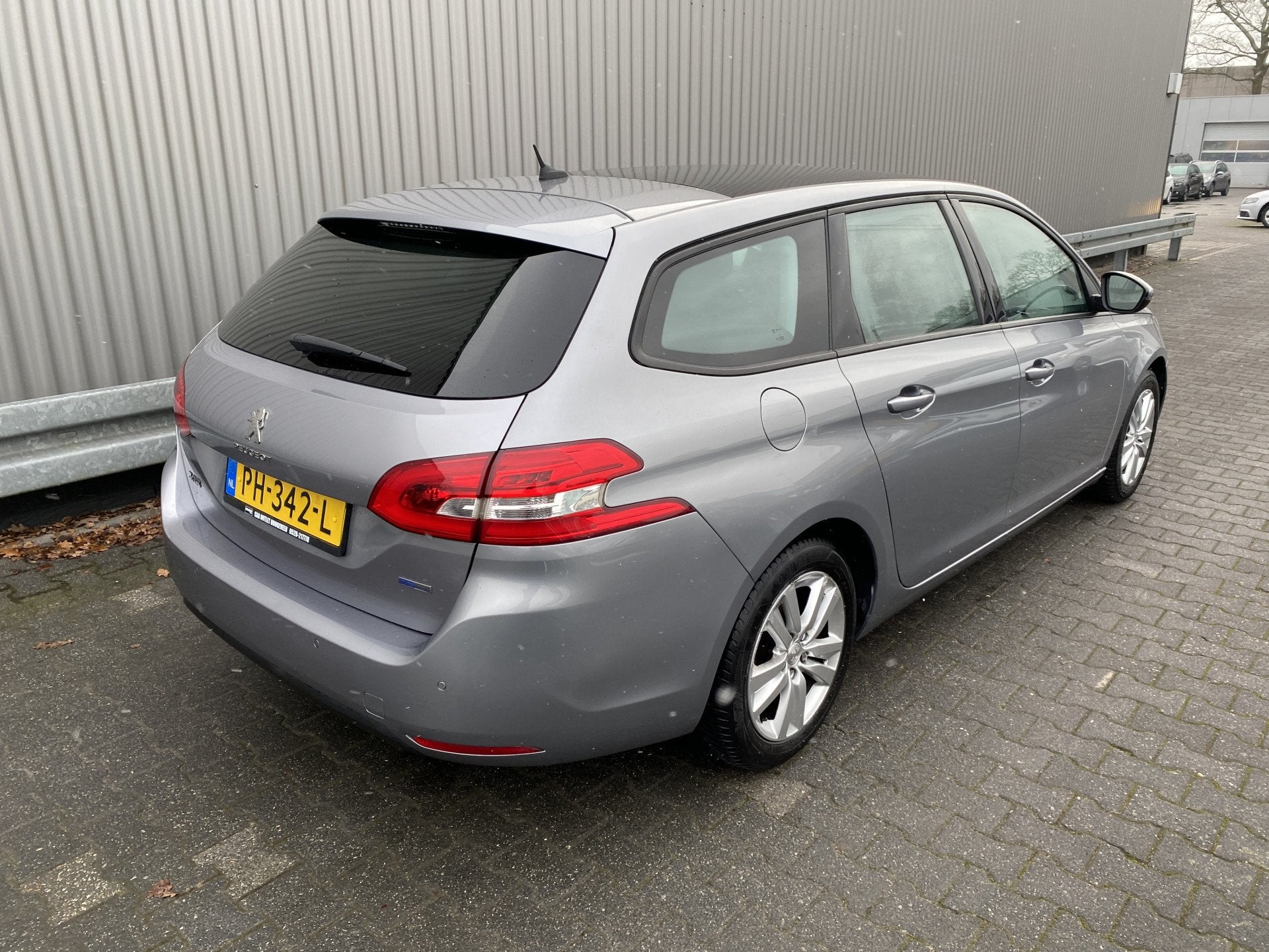 Peugeot 308 SW 1.2 PureTech Active Clima, Navi, Pano, CC, PD, Auto's, Voorwielaandrijving, Stof, Gebruikt, Euro 6
