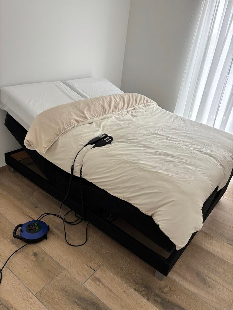 Elektrisch verstelbaar bed 200x140 met afstandsbediening, Ophalen, Tweepersoons, 140 cm, 200 cm