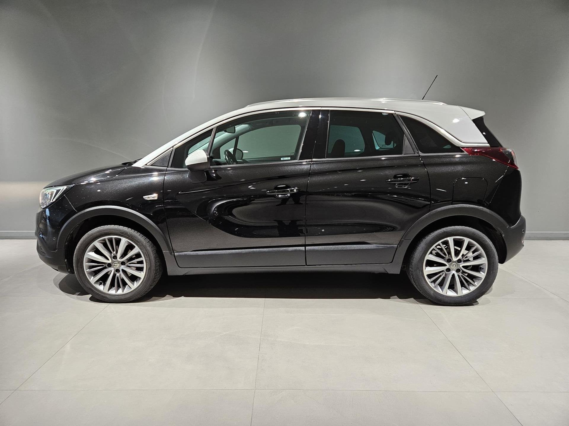 OPEL Crossland X 1.2 Turbo 110pk Innovation Navigatie Climat, Auto's, Voorwielaandrijving, 12 maanden, Gebruikt, 1199 cc