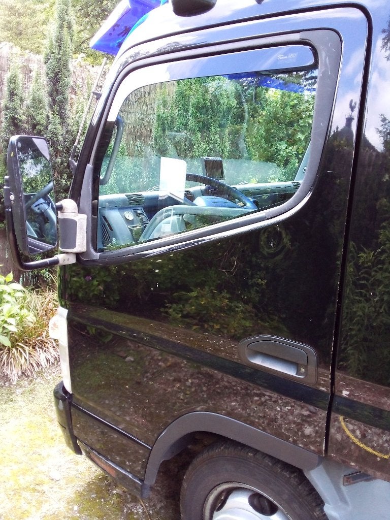 Zijwindschermen Mitsubishi Canter Fuso pasvorm raamspoilers, Ophalen of Verzenden, Nieuw