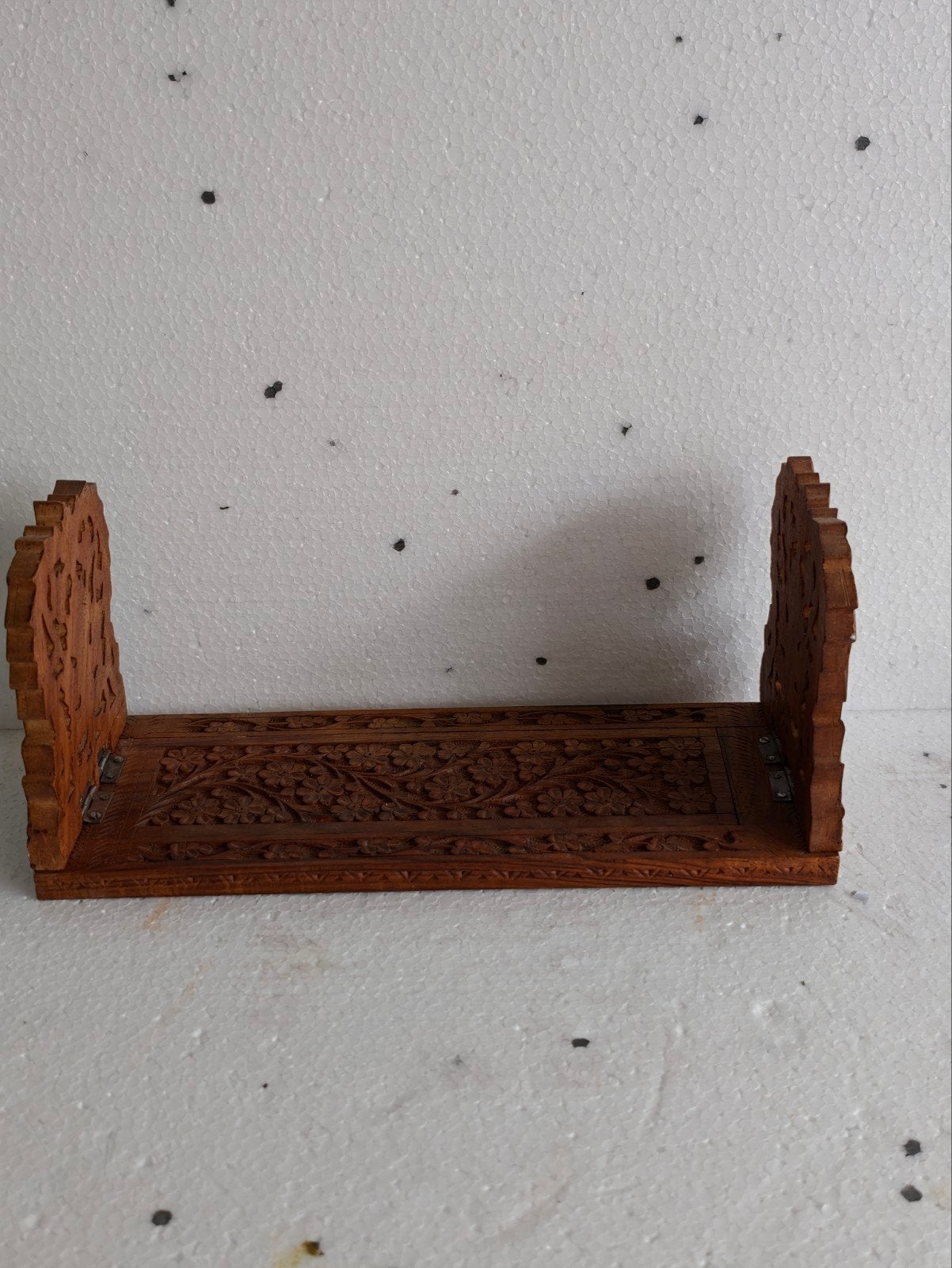 Antieke uitschuifbare houten boekenstandaard met houtsnijwer, Ophalen of Verzenden, Onbekend