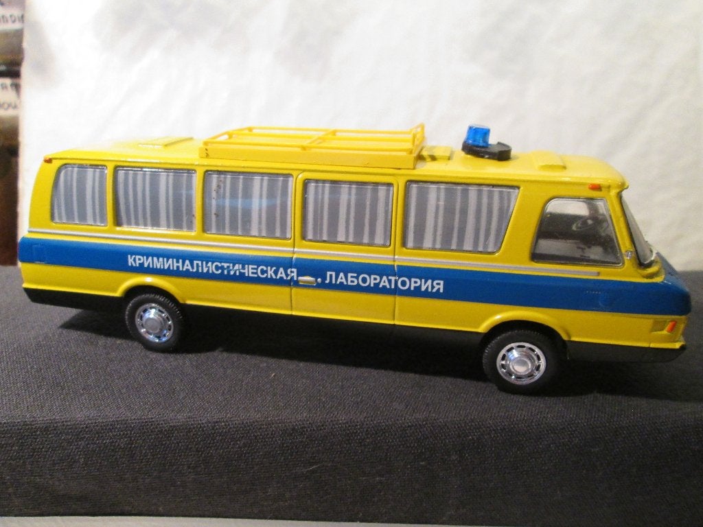russische bus 3nn118k, Hobby en Vrije tijd, Ophalen of Verzenden, Nieuw, Auto, Overige merken