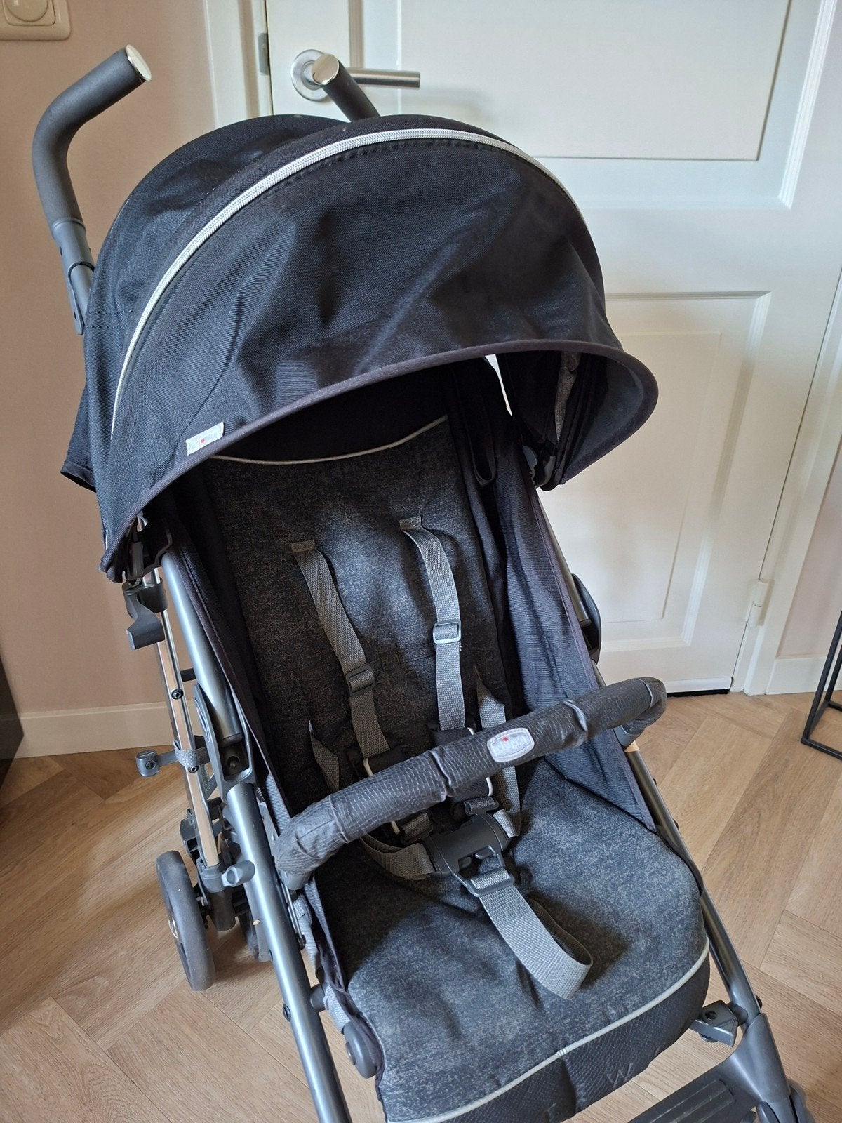 Chicco Liteway opvouwbare buggy Black IZGST, Kinderen en Baby's, Ophalen, Zo goed als nieuw, Overige merken, Verstelbare rugleuning