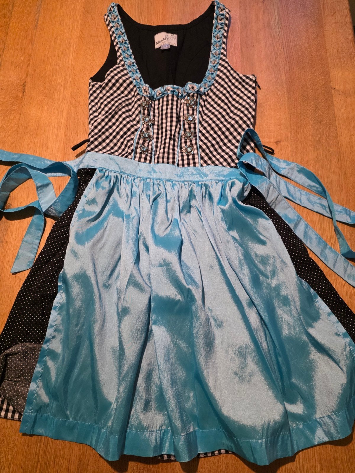 dirndl marjo mt 32, Marjo, Ophalen of Verzenden, Kleding, Maat 34 (XS) of kleiner