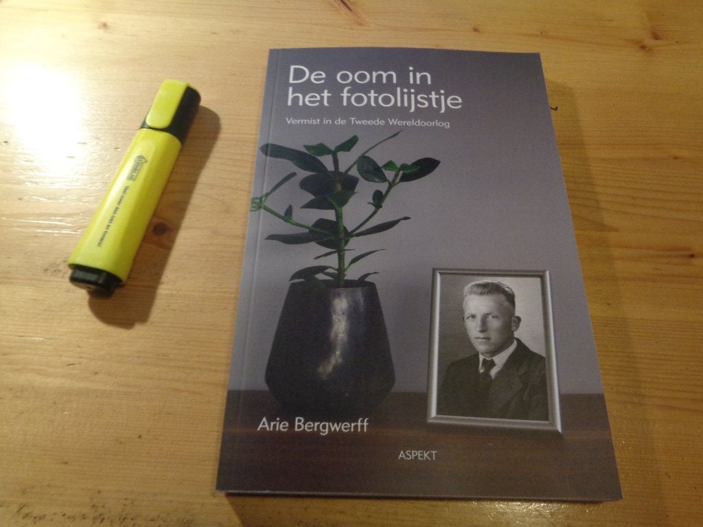 Arie Bergwerff - De oom in het fotolijstje, Zo goed als nieuw, Arie Bergwerff, Algemeen, Ophalen