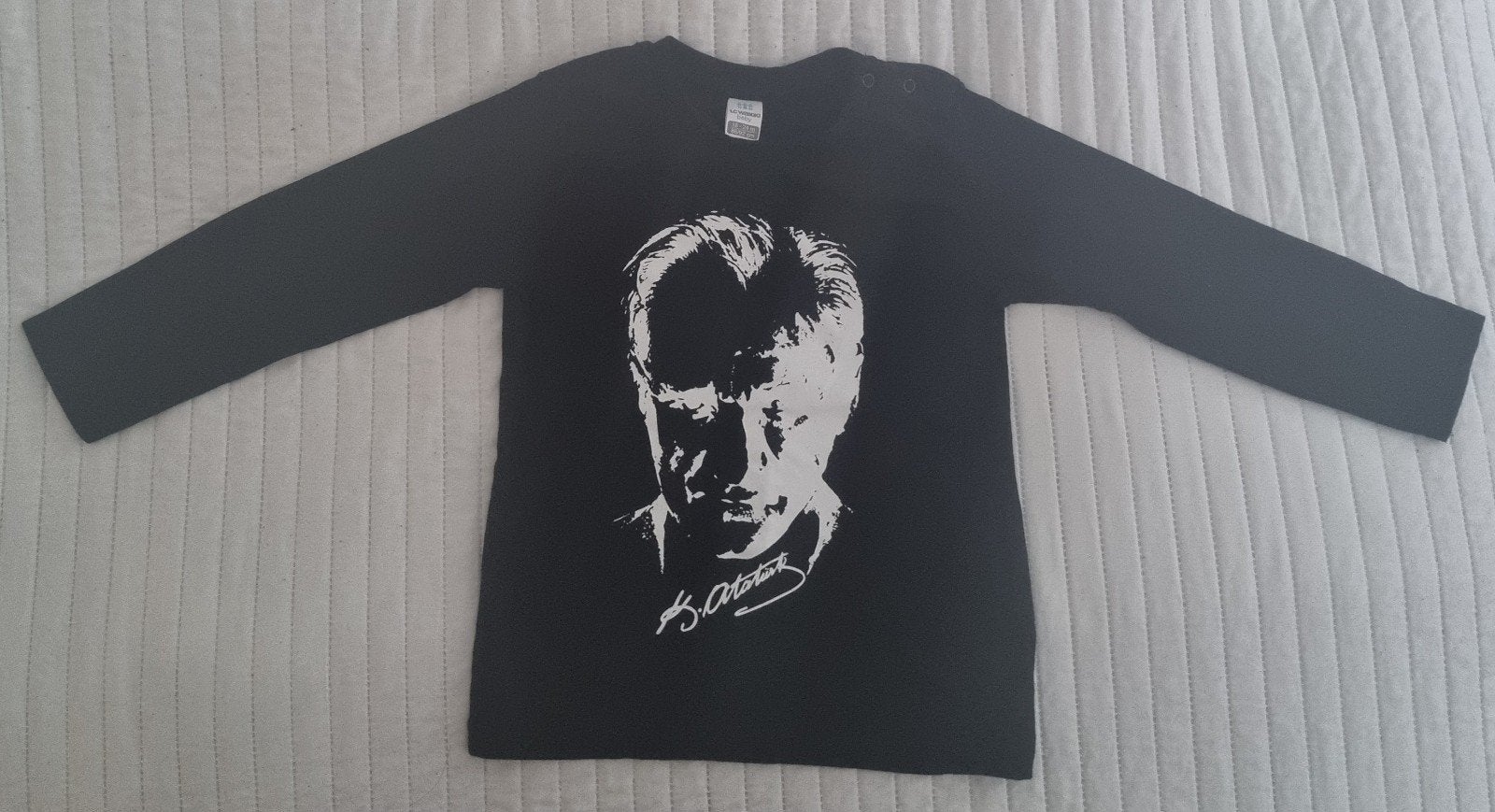 Mustafa kemal ataturk longsleeve zwart maat 86 turkije trui, Kinderen en Baby's, L.C. Waikiki, Zo goed als nieuw, Shirtje of Longsleeve