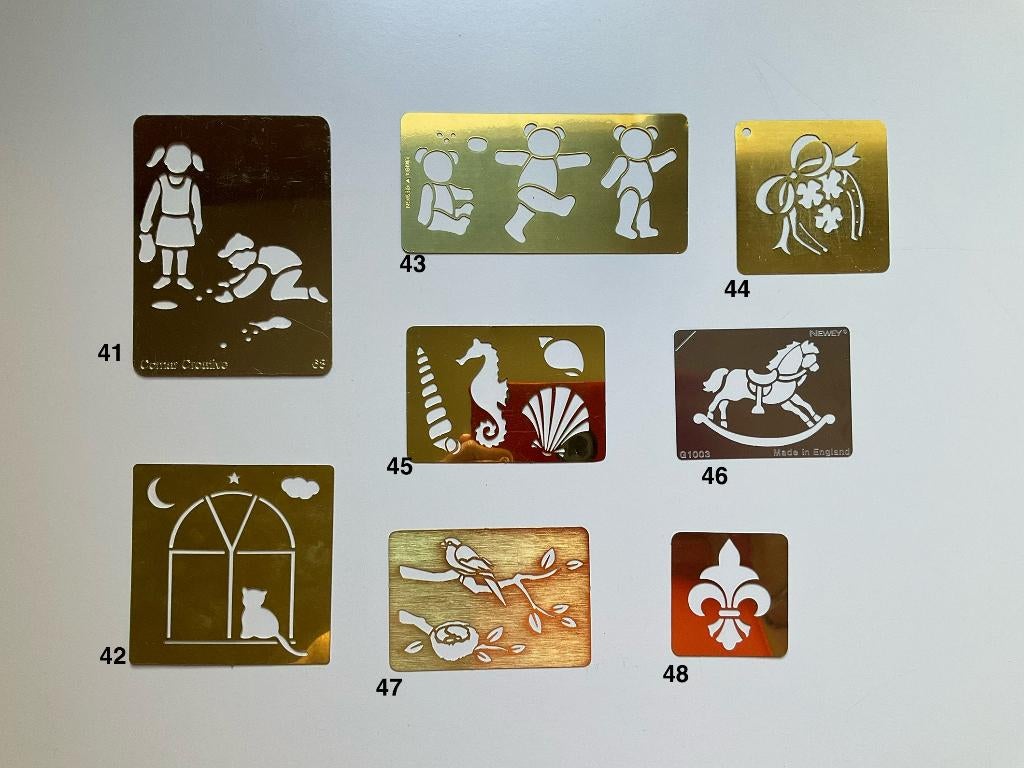 kaarten maken embossing stencils sjablonen diverse, Hobby en Vrije tijd, Kaarten | Zelf maken, Ophalen of Verzenden, Zo goed als nieuw