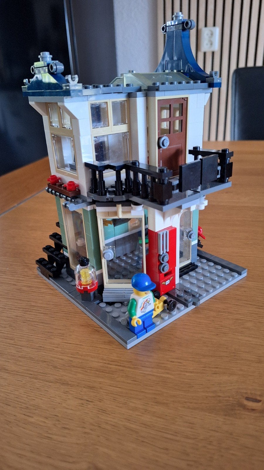 Lego Creator 3-in-1 Stadswoning met Café (31097), Lego, Ophalen of Verzenden, Zo goed als nieuw, Compleet