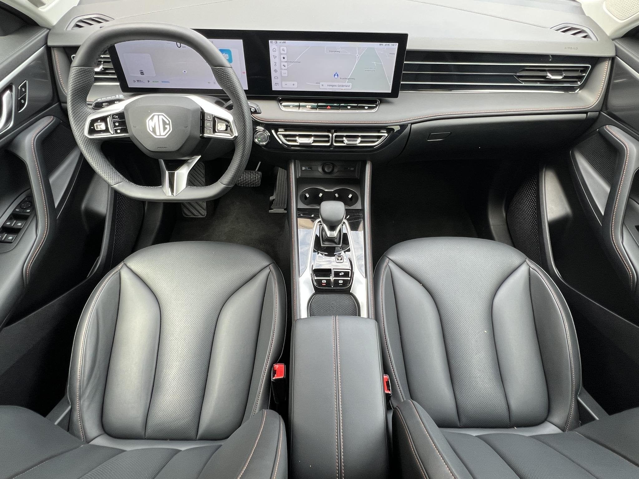 MG HS 1.5 Full Hybrid+ Luxury / Fabrieksgarantie tot 12-2032, Auto's, Gebruikt, 4 cilinders, Wit, Bedrijf