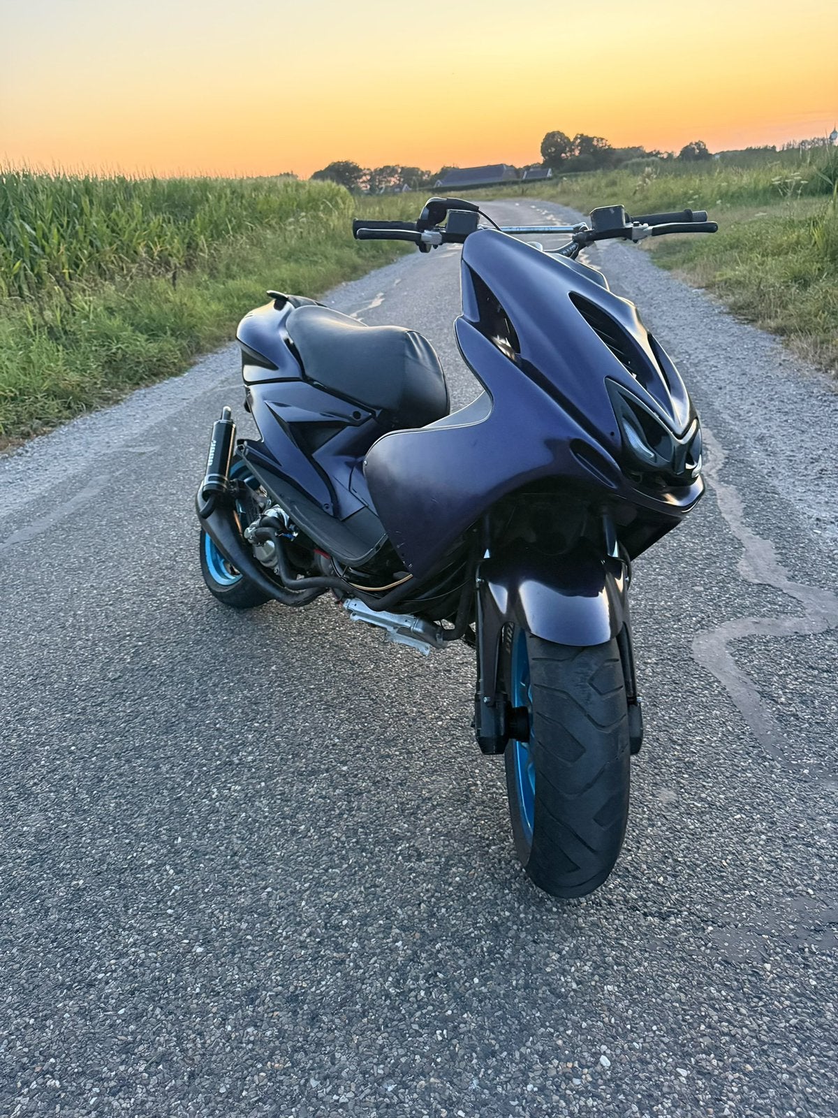 Yamaha aerox 70cc, Ophalen of Verzenden, Zo goed als nieuw, Benzine, Aerox