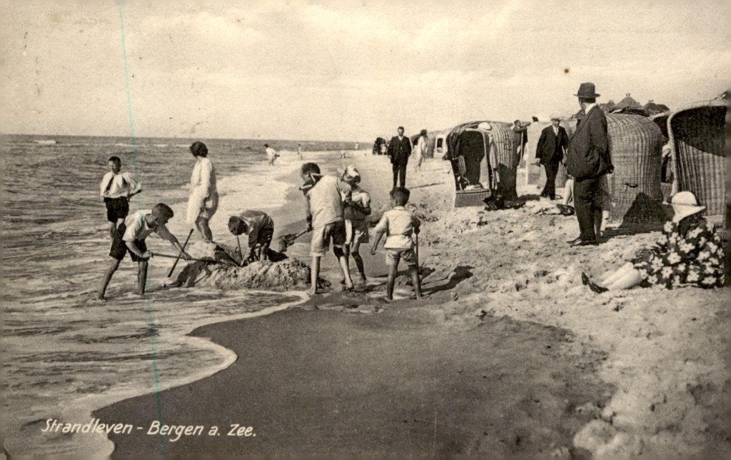 Bergen aan Zee Strandleven # 352, Verzenden, 1920 tot 1940, Gelopen, Noord-Holland