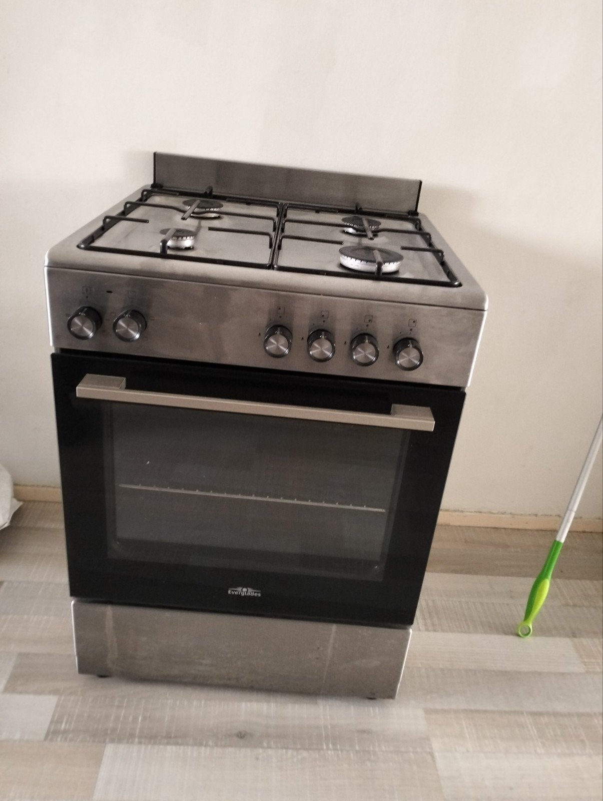 Vrijstaand gasfornuis met oven, Witgoed en Apparatuur, Ophalen, 60 cm of meer, 4 kookzones, Zo goed als nieuw