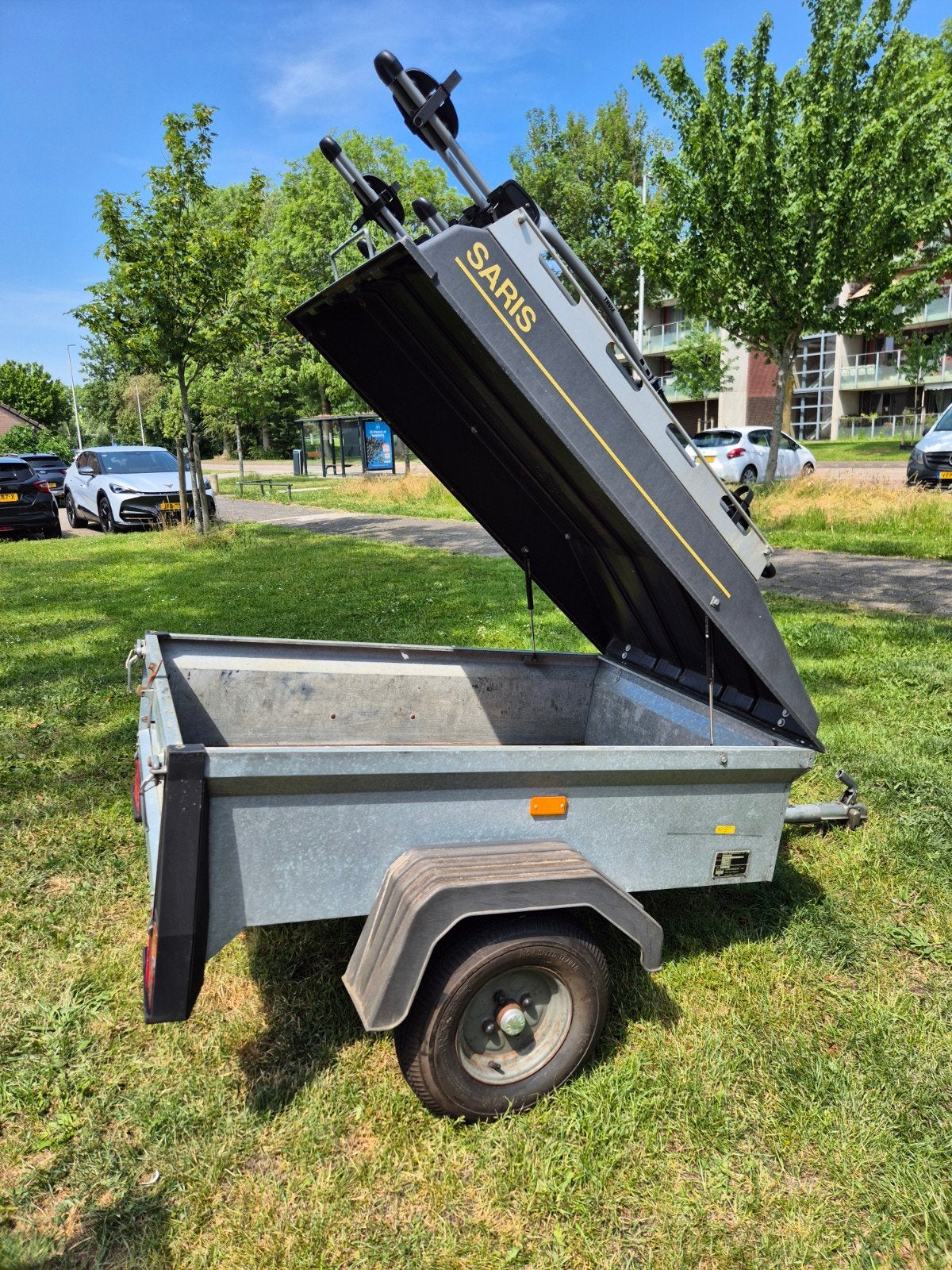 Bagagewagen te huur (met deksel & imperiaal voor 4 fietsen), Ophalen, Gebruikt