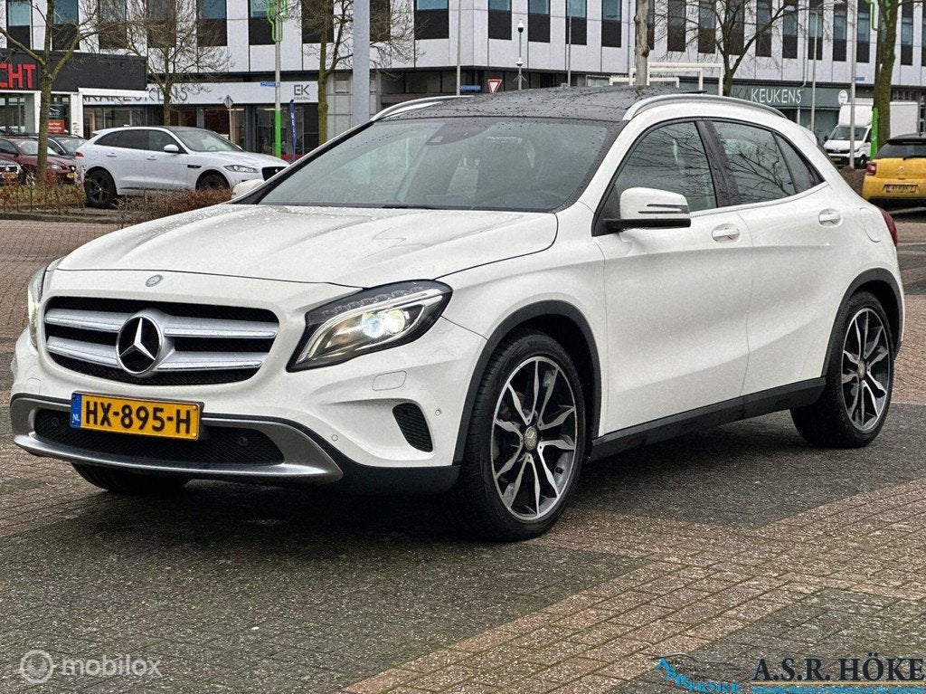 Mercedes GLA-klasse PANO-Achteruitrijcamera-7DTC, Auto's, Mercedes-Benz, Gebruikt, Euro 6, 715 kg, Wit