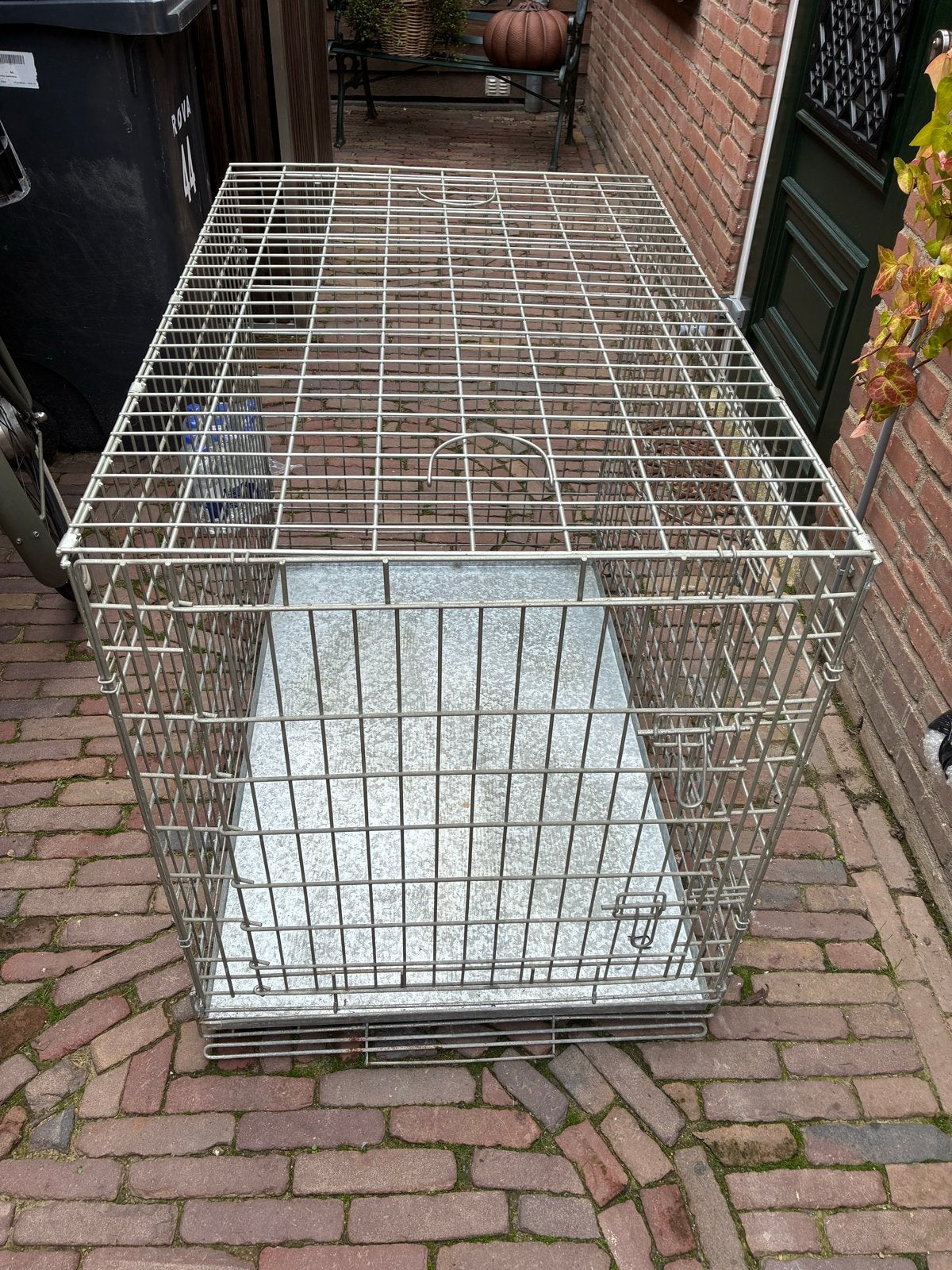 Mooie grote bench 107 * 71 cm hoog 82 cm, Dieren en Toebehoren, Ophalen, Gebruikt