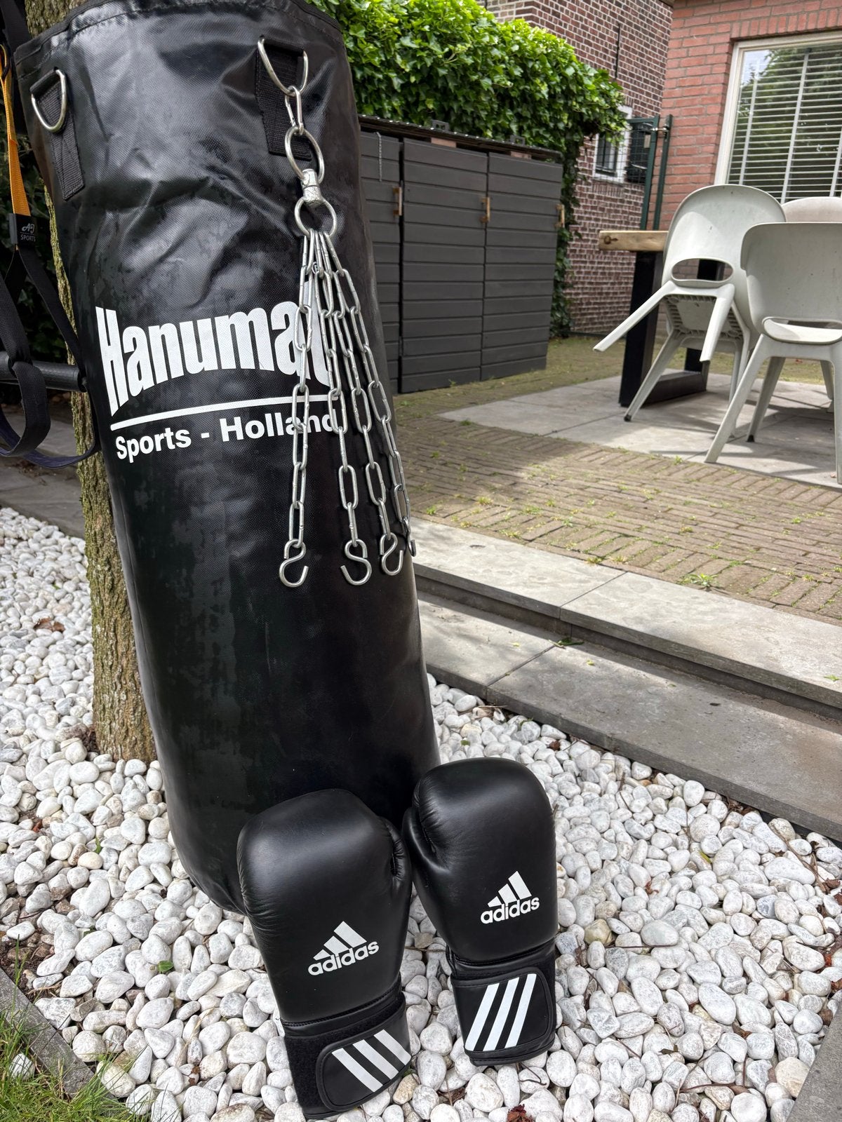 Bokszak 30kg Hanumat Sports met Adidas bokshandschoenen, Ophalen, Gebruikt, Bokszak