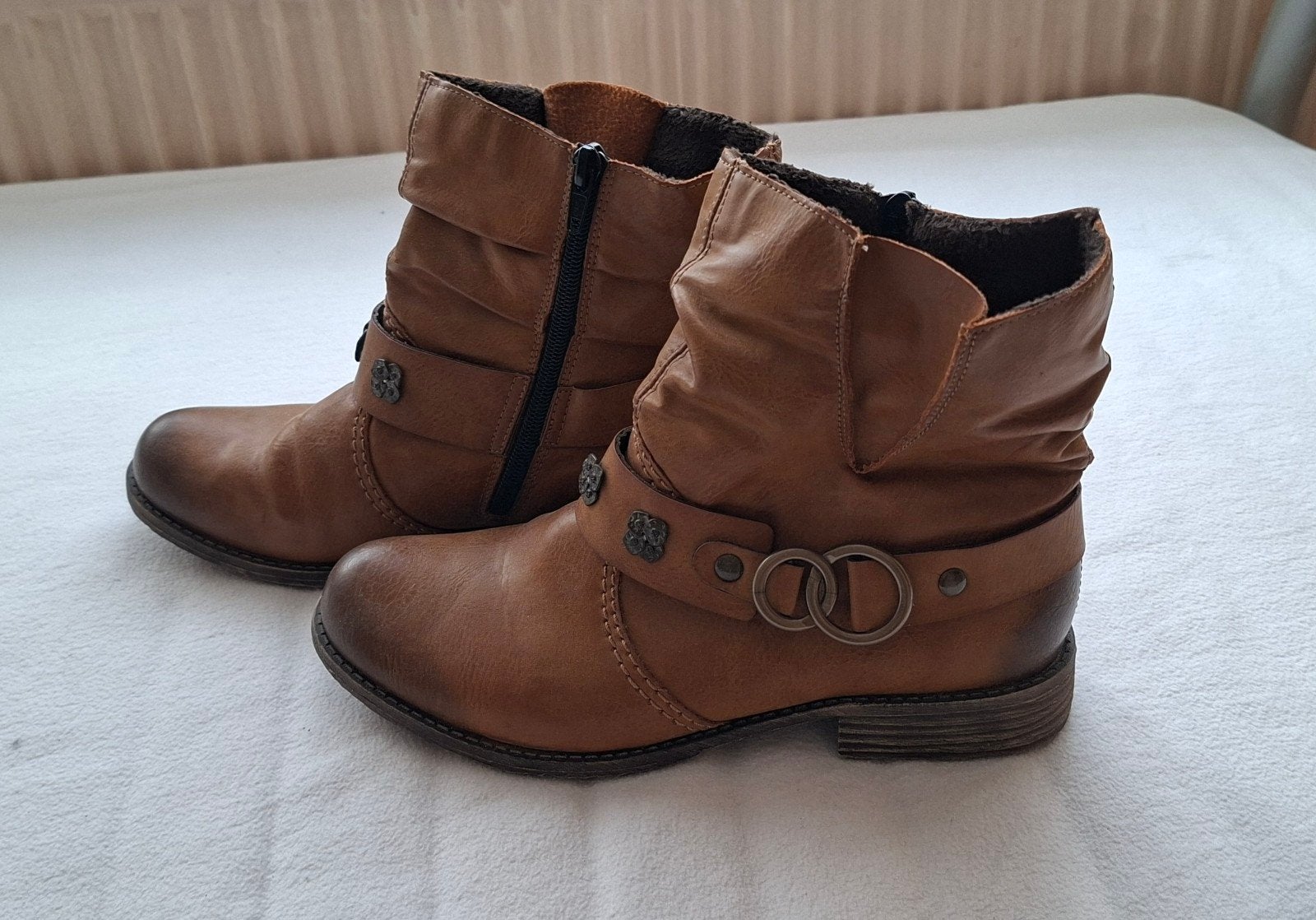 Leuke laarsjes van Rieker, Bruin, Lage of Enkellaarzen, Ophalen of Verzenden, Zo goed als nieuw