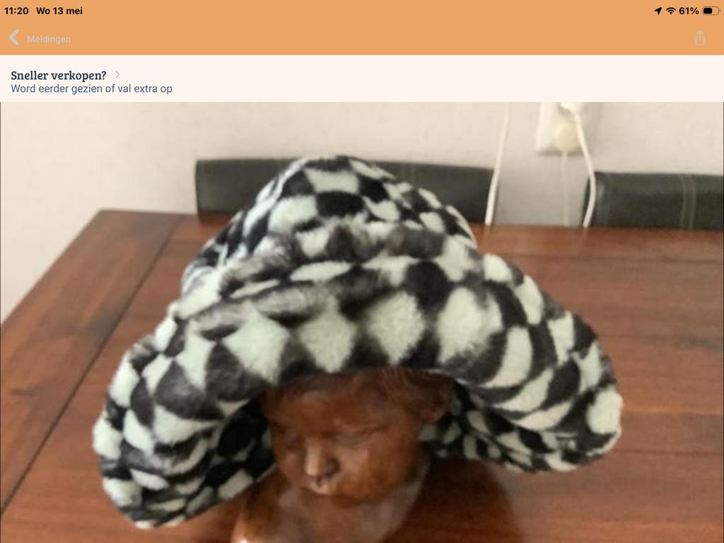 Super mooie winkelnieuwe zachte fluwelen hoed., Verzenden, Nieuw, One size fits all, Hoed
