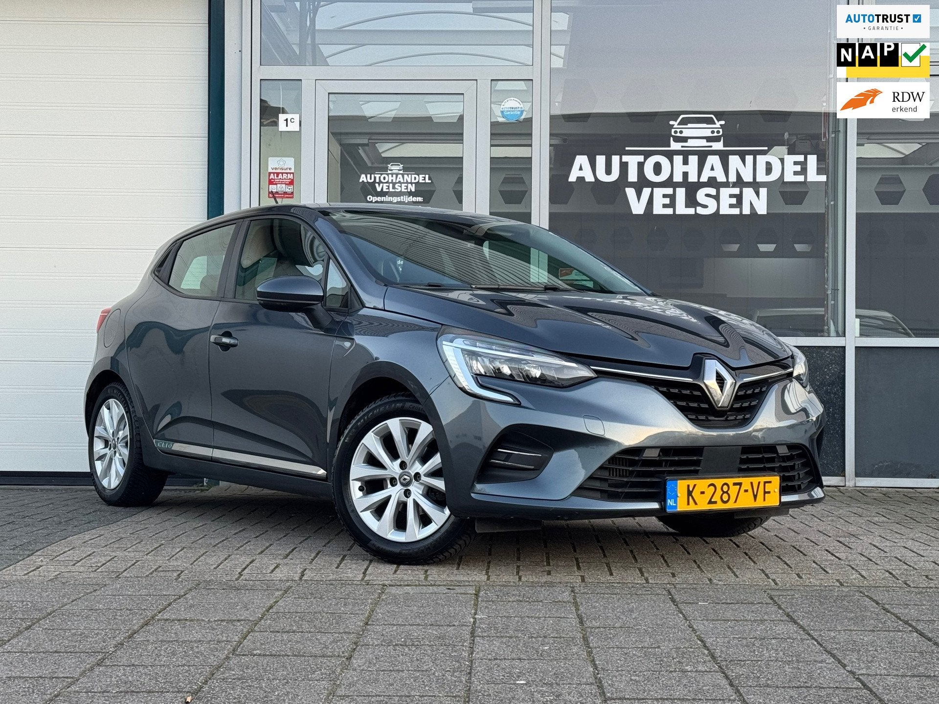 Renault Clio 1.0 TCe Zen Nap Apple carplay, Voorwielaandrijving, Gebruikt, 49 €/maand, Origineel Nederlands
