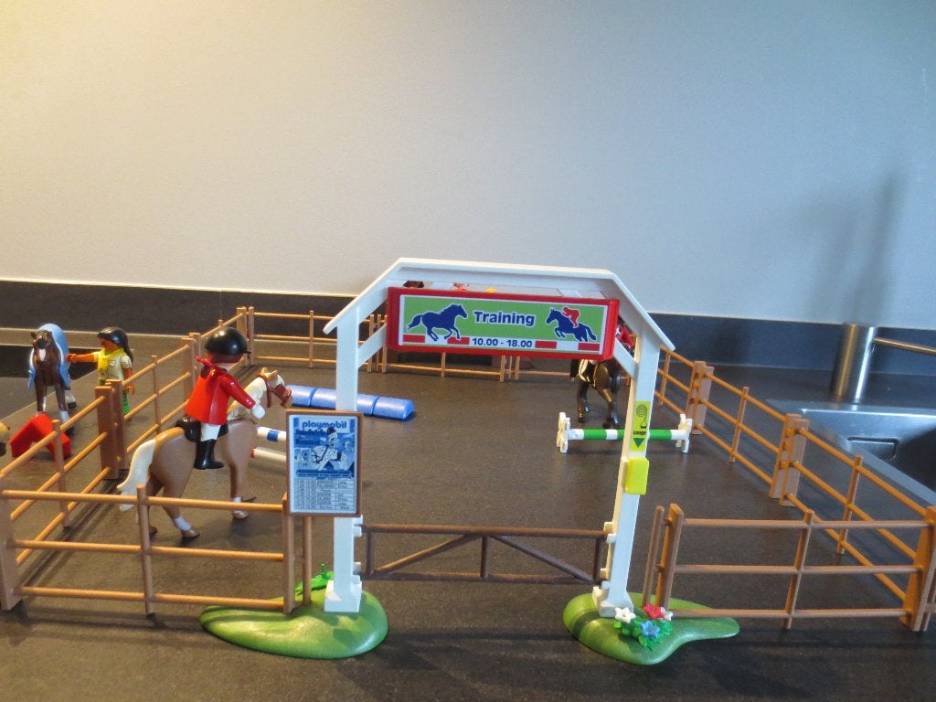 Playmobiel : Manege - Paardenbak - Wedstrijdbaan - Tribune., Ophalen of Verzenden, Zo goed als nieuw, Complete set