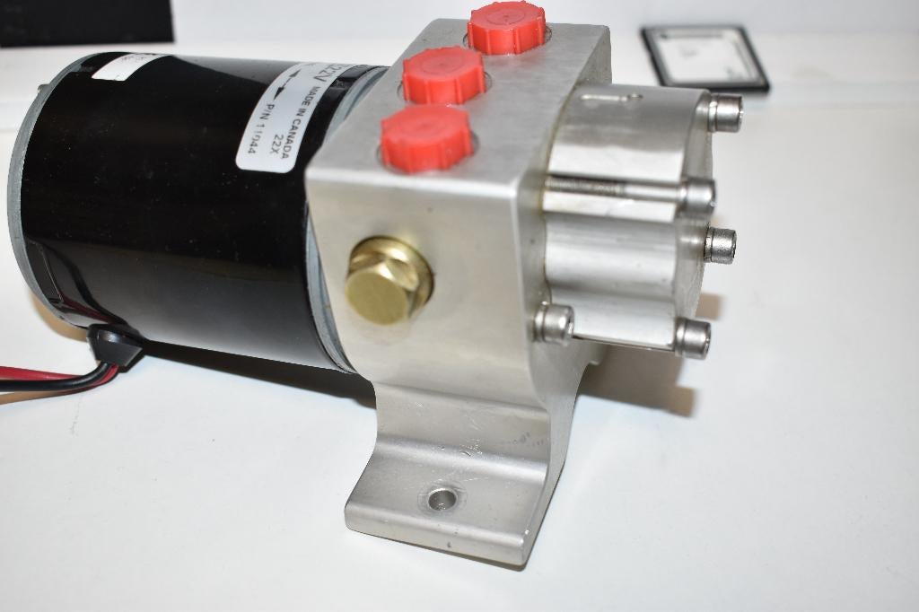 Fasco(raymarine) typy 1 autopilot pomp. Als nieuw., Ophalen of Verzenden, Zo goed als nieuw, Kabel of Apparatuur