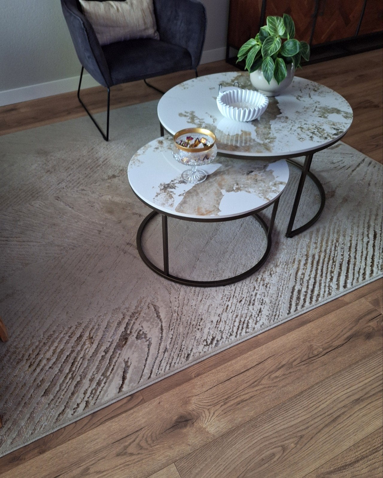 Groot vloerkleed beige/zand met bruinaccenten 200x290cm, Ophalen, Gebruikt, 200 cm of meer, 200 cm of meer