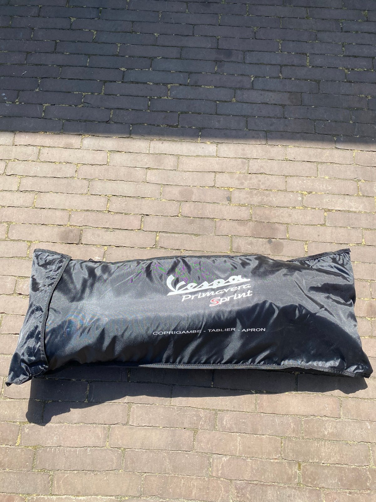 Originele Vespa sprint beenkleed ‼️NIEUW‼️, Ophalen, Zo goed als nieuw