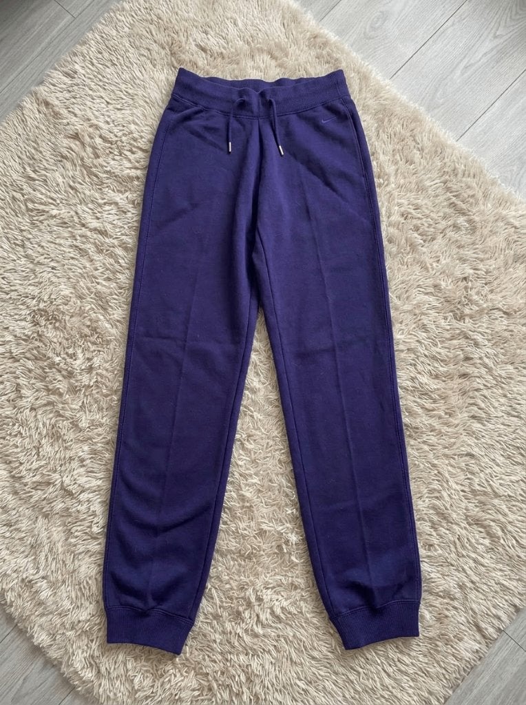 Nike - Dames Joggingsbroek, Trainingsbroek - Maat XS, Paars, Nike, Nieuw, Ophalen of Verzenden