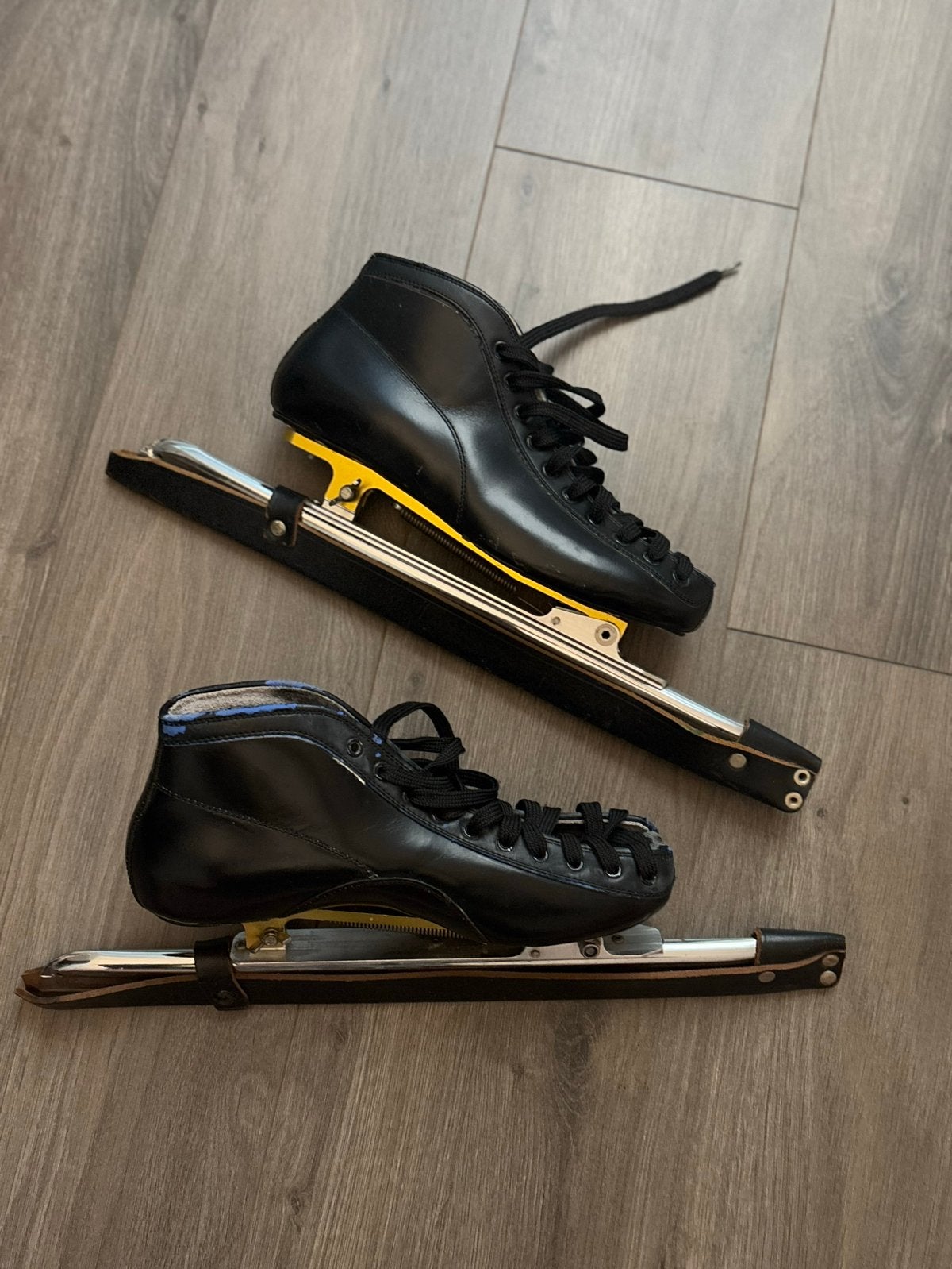 Klapschaatsen maat 39 - Goede staat, inclusief lederen hoes, Overige merken, Klapschaats, Ophalen of Verzenden, Noren