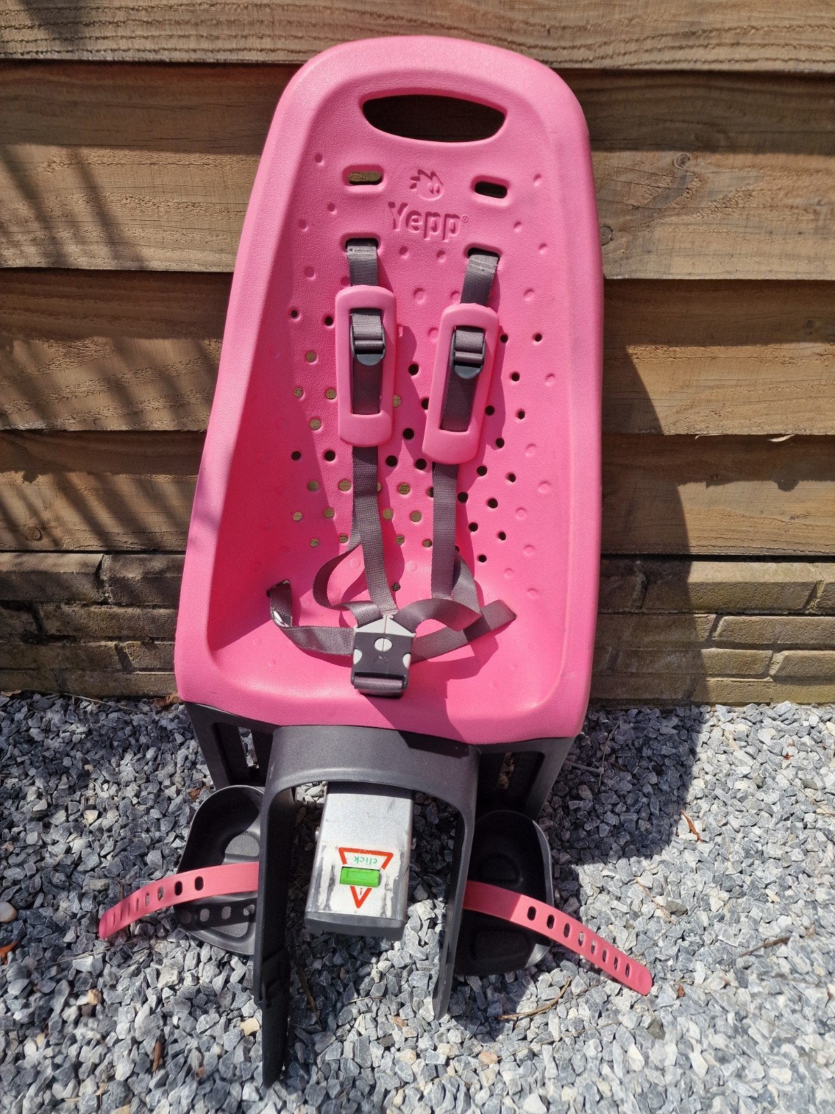 Yepp achterzitje roze, Fietsen en Brommers, Fietsaccessoires | Fietsstoeltjes, Ophalen, Achterzitje, Voetsteuntjes, Yepp