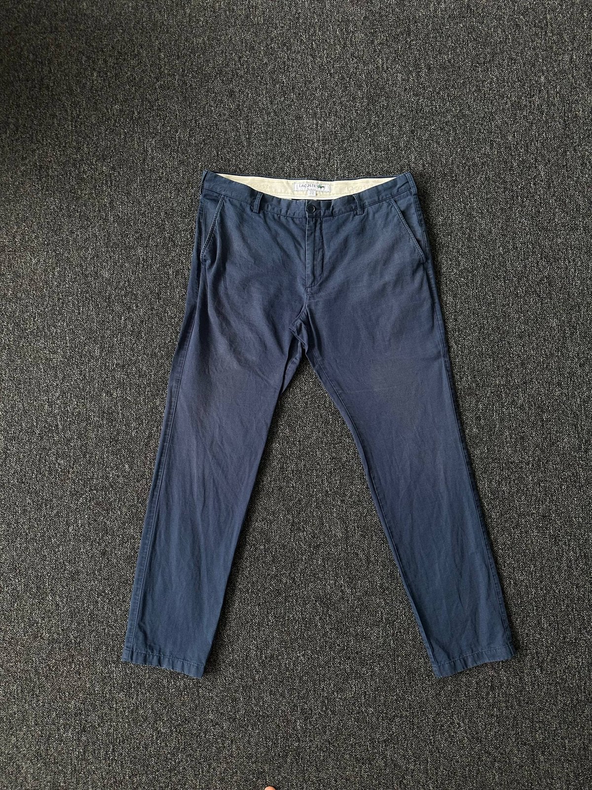 Heren broeken Lacoste, Ophalen of Verzenden, Zo goed als nieuw, Maat 52/54 (L), Blauw
