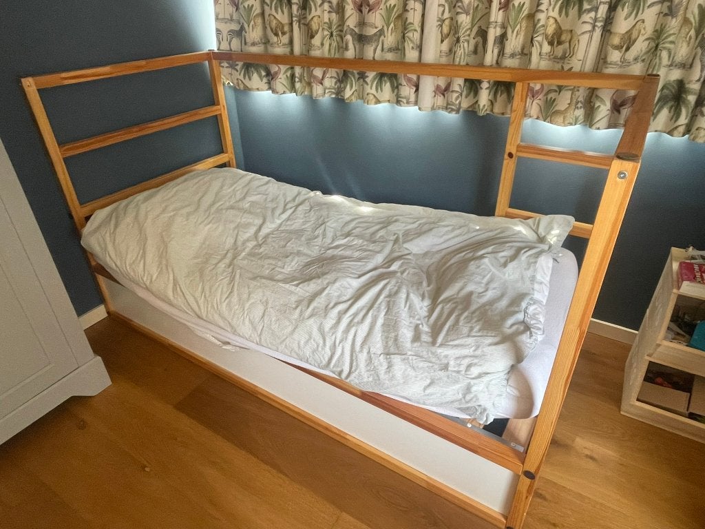 Kura Ikea bed hoogslaper, Kinderen en Baby's, Kinderkamer | Stapelbedden en Hoogslapers, Ophalen, Gebruikt, Hoogslaper