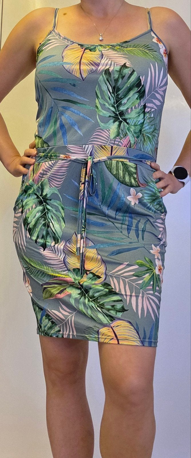 Zomerse korte jurk Sophia, groen met bloemen, maat L/XL, Maat 38/40 (M), Sophia, Ophalen of Verzenden, Zo goed als nieuw