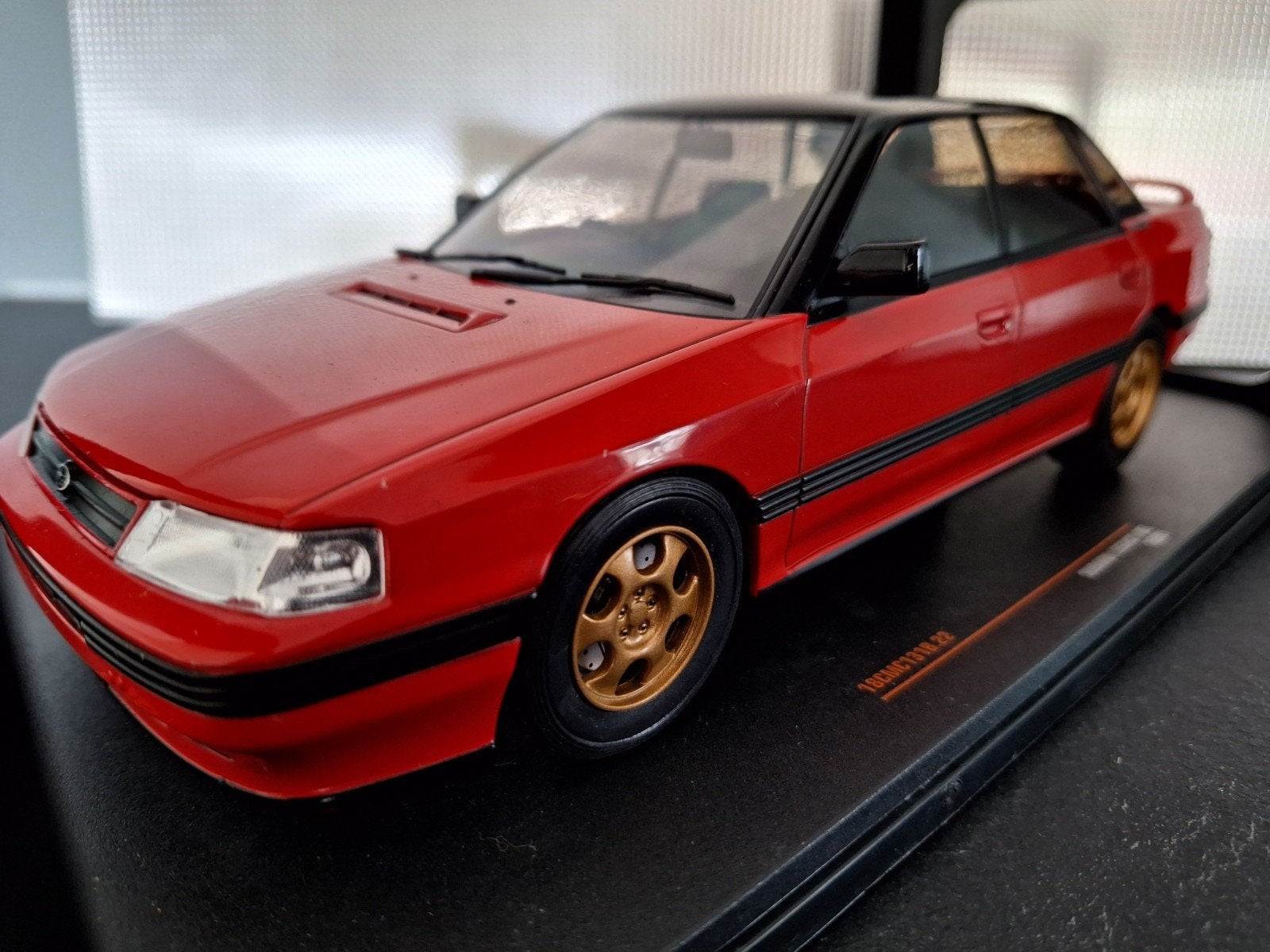 Subaru Legacy RS 1991 Schaal 1:18, Overige merken, IXO, IXO, Nieuw