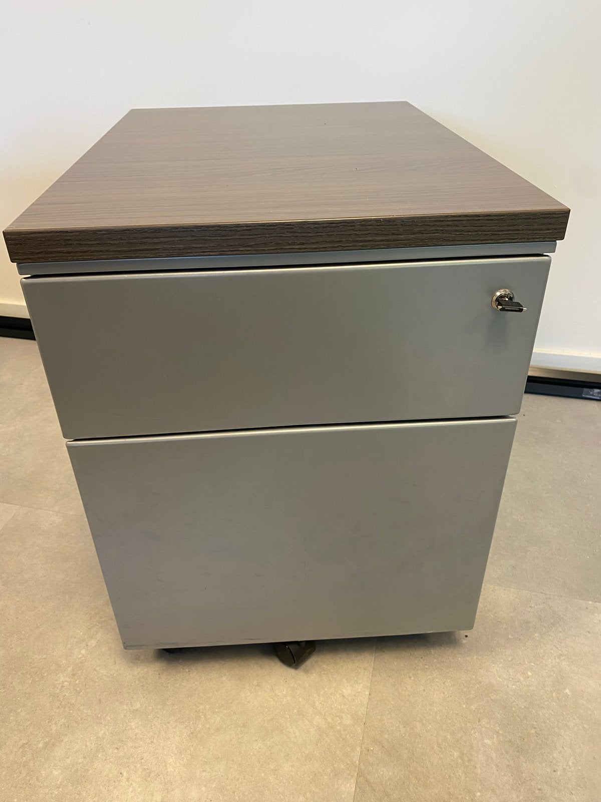 Metalen bureaukast op wieltjes, Ophalen, Minder dan 50 cm, Gebruikt, Minder dan 100 cm