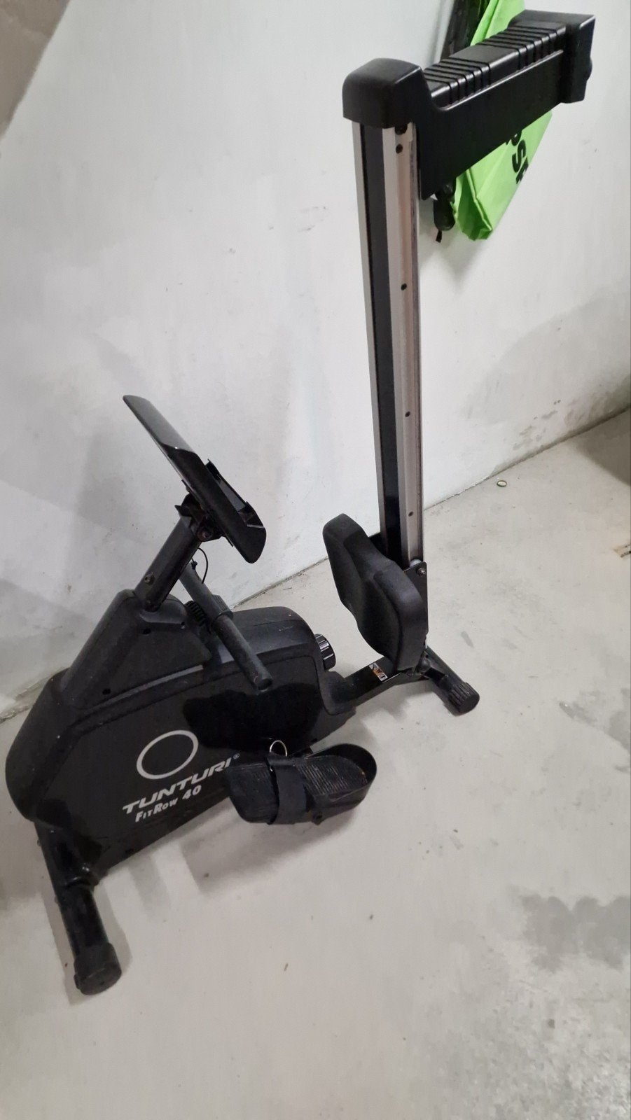 Tunturi FitRow 40 Roeitrainer - Zo goed als nieuw, Sport en Fitness, Ophalen, Benen, Gebruikt, Metaal