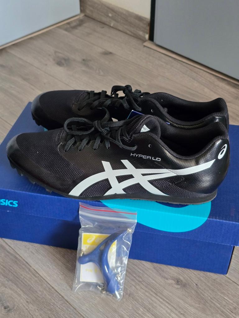Zwart heren Asics Hyper hardloopschoenen, maat 46,5 Nieuw (G, Ophalen of Verzenden, Nieuw, Hardloopschoenen, Asics