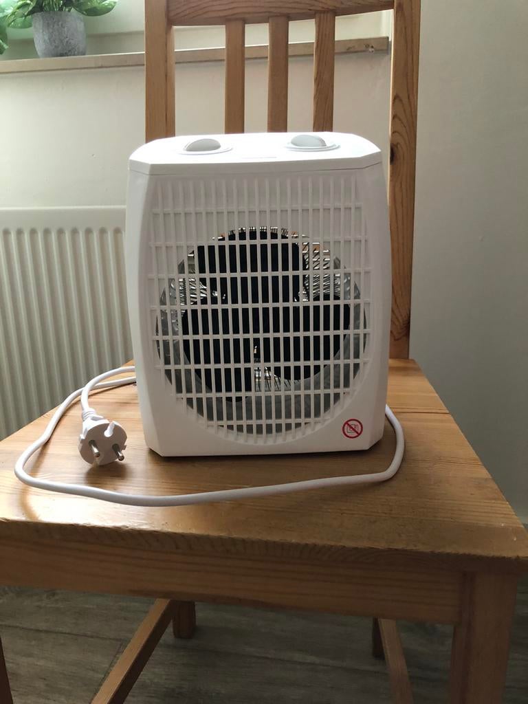 Ventilatorkachel, electrisch, Witgoed en Apparatuur, Airco's, Ophalen, Zo goed als nieuw, Tafel- of Grondventilator