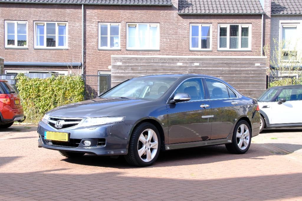 Honda Accord Sedan 2.2 I-CTDI 2006 Grijs | NIEUWE APK, Auto's, Honda, Voorwielaandrijving, Beige, 4 cilinders, Particulier